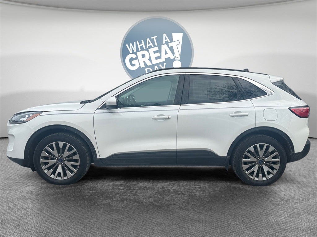 2022 Ford Escape Titanium