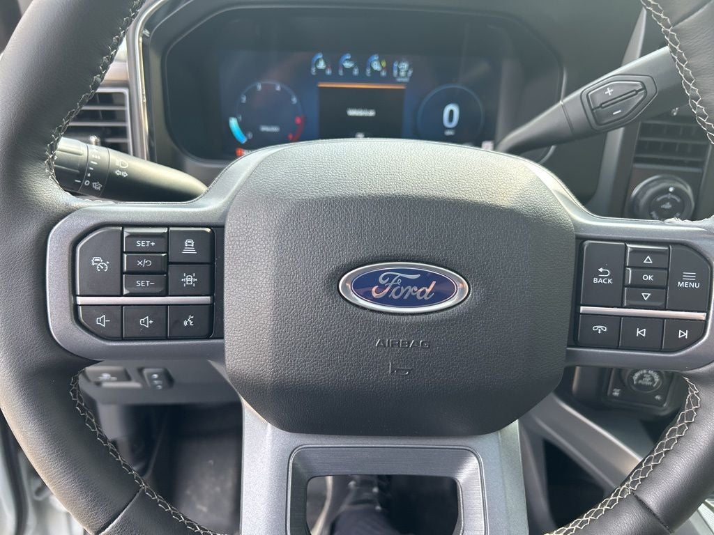 2025 Ford Super Duty F-350 SRW Pickup Lariat