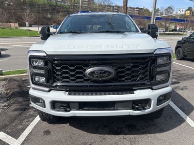2025 Ford Super Duty F-350 SRW Pickup Lariat