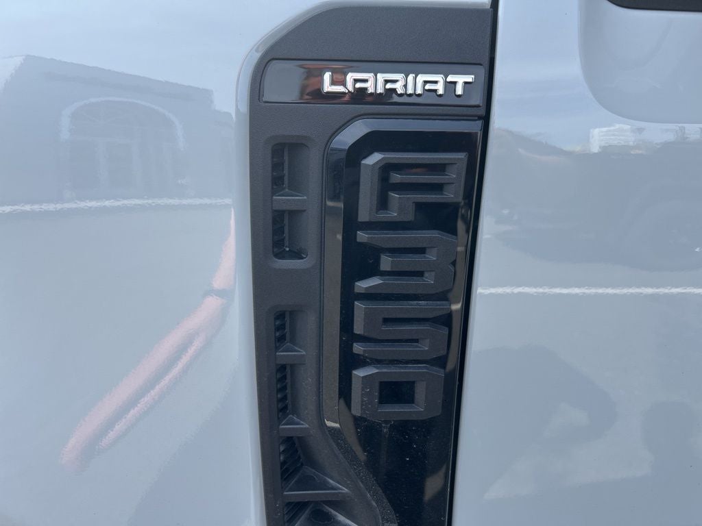 2025 Ford Super Duty F-350 SRW Pickup Lariat