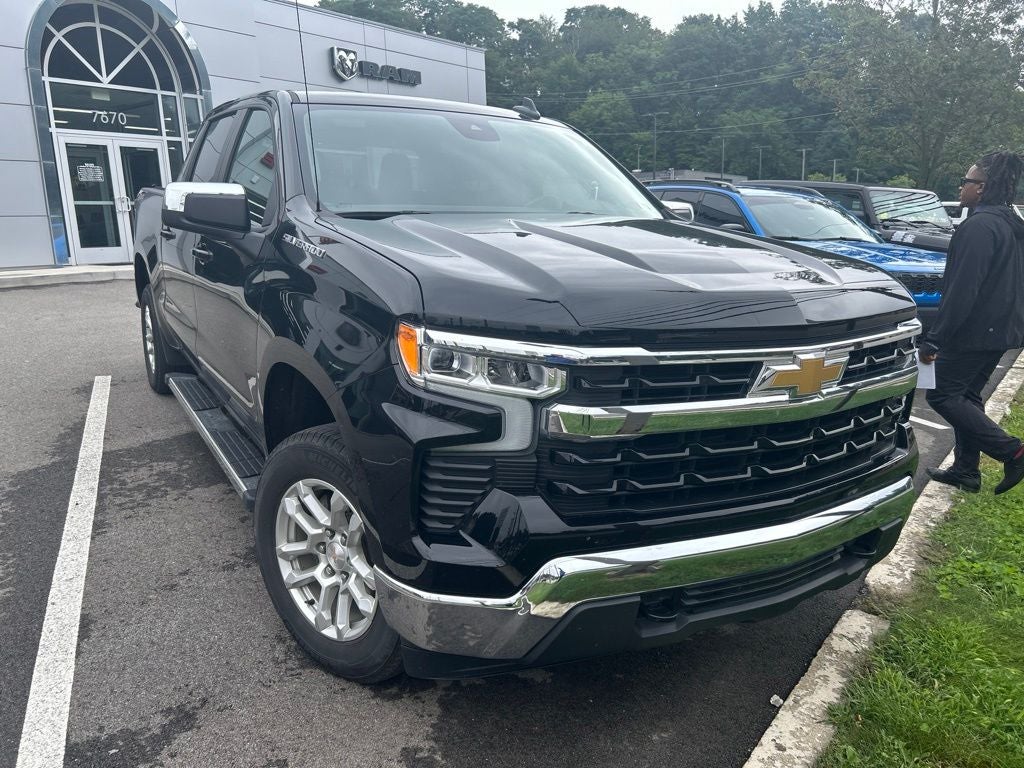 2024 Chevrolet Silverado 1500 4WD Crew Cab Short Bed LT with 2FL