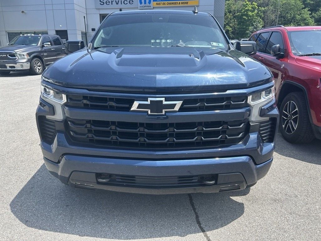 2022 Chevrolet Silverado 1500 4WD Crew Cab Short Bed RST