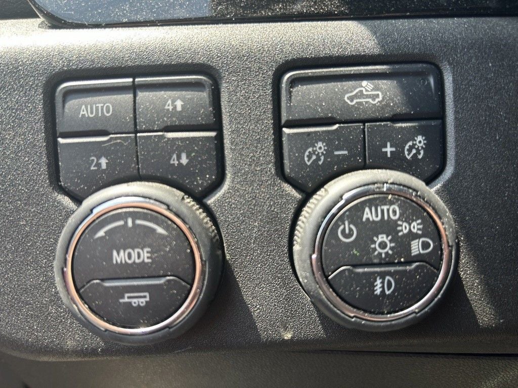 2022 Chevrolet Silverado 1500 4WD Crew Cab Short Bed RST