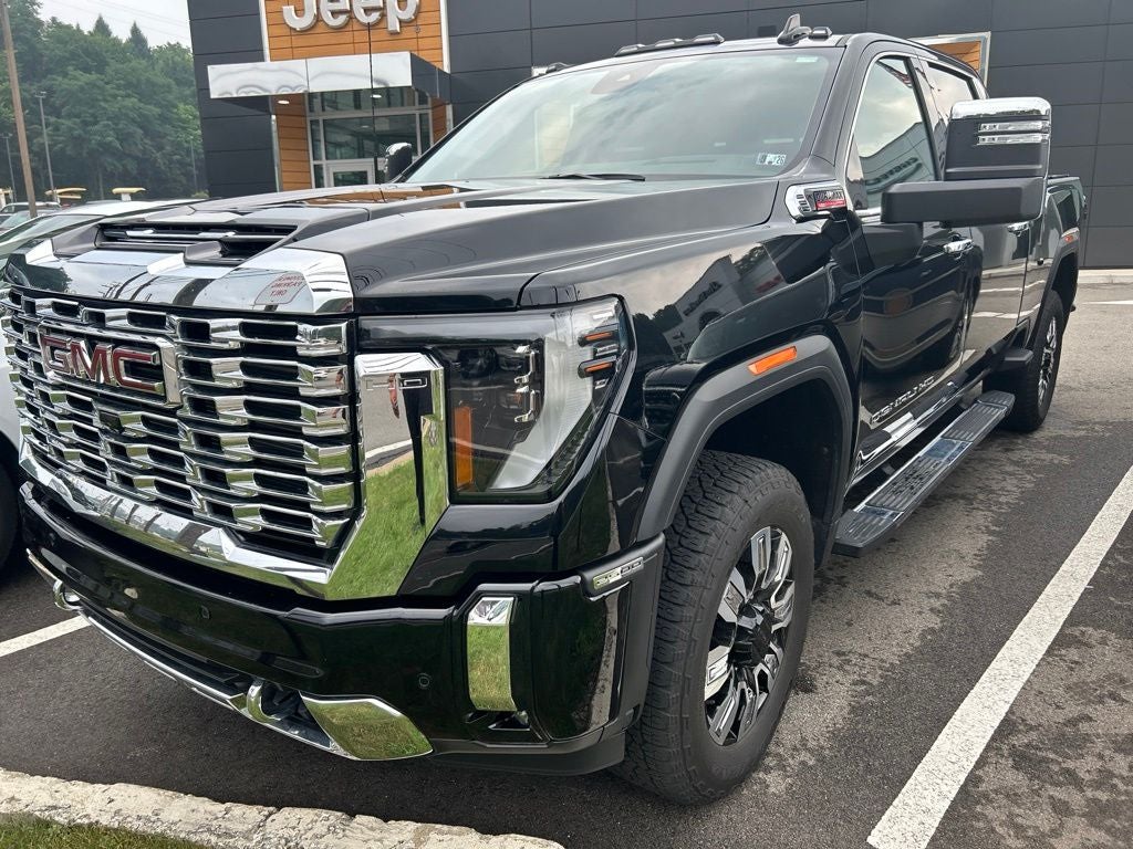 2025 GMC Sierra 2500HD Denali