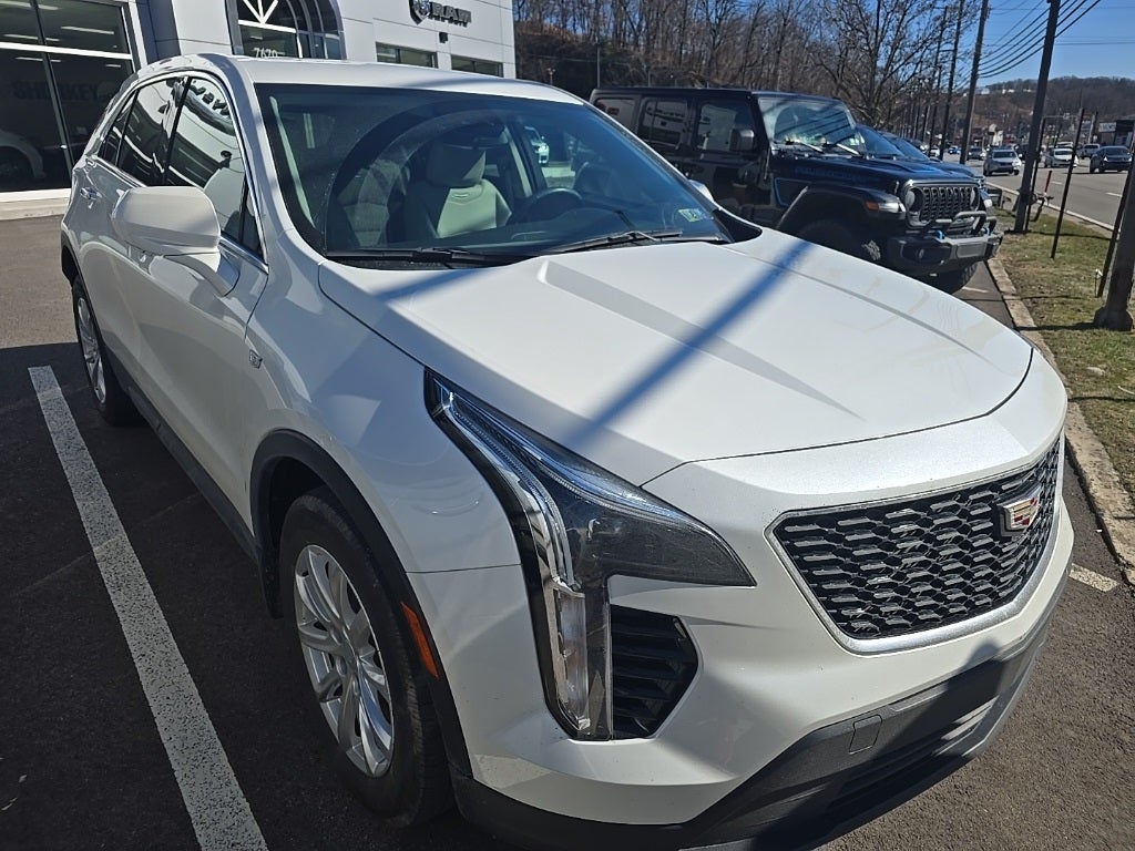 2023 Cadillac XT4 Luxury
