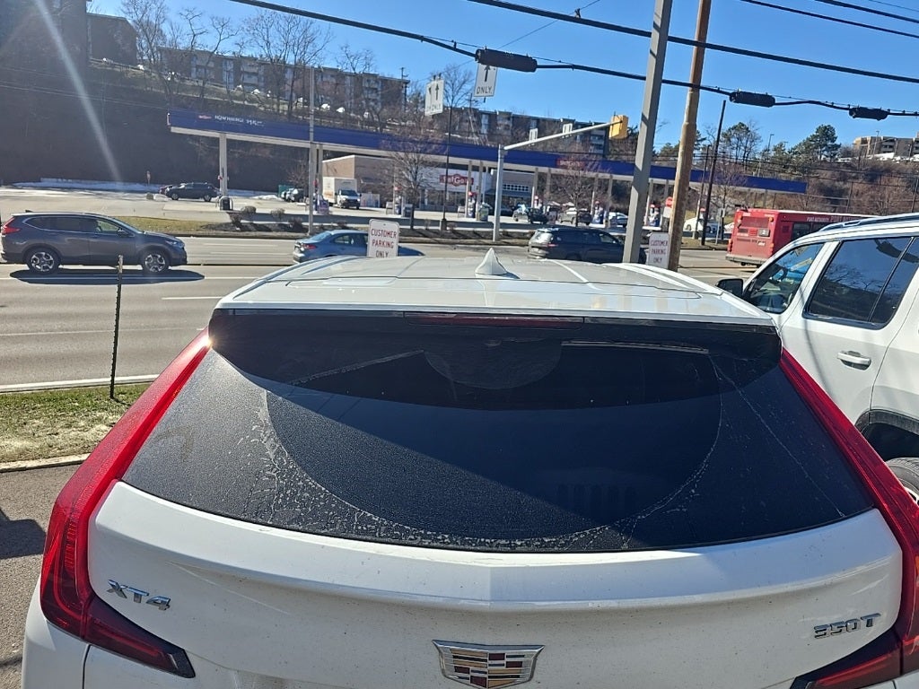 2023 Cadillac XT4 Luxury