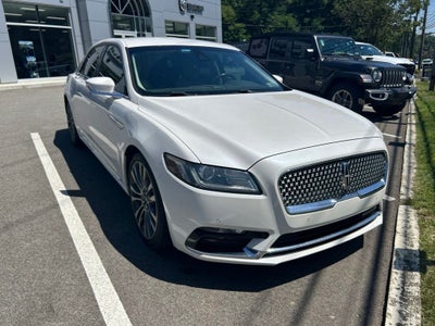 2017 Lincoln Continental Select