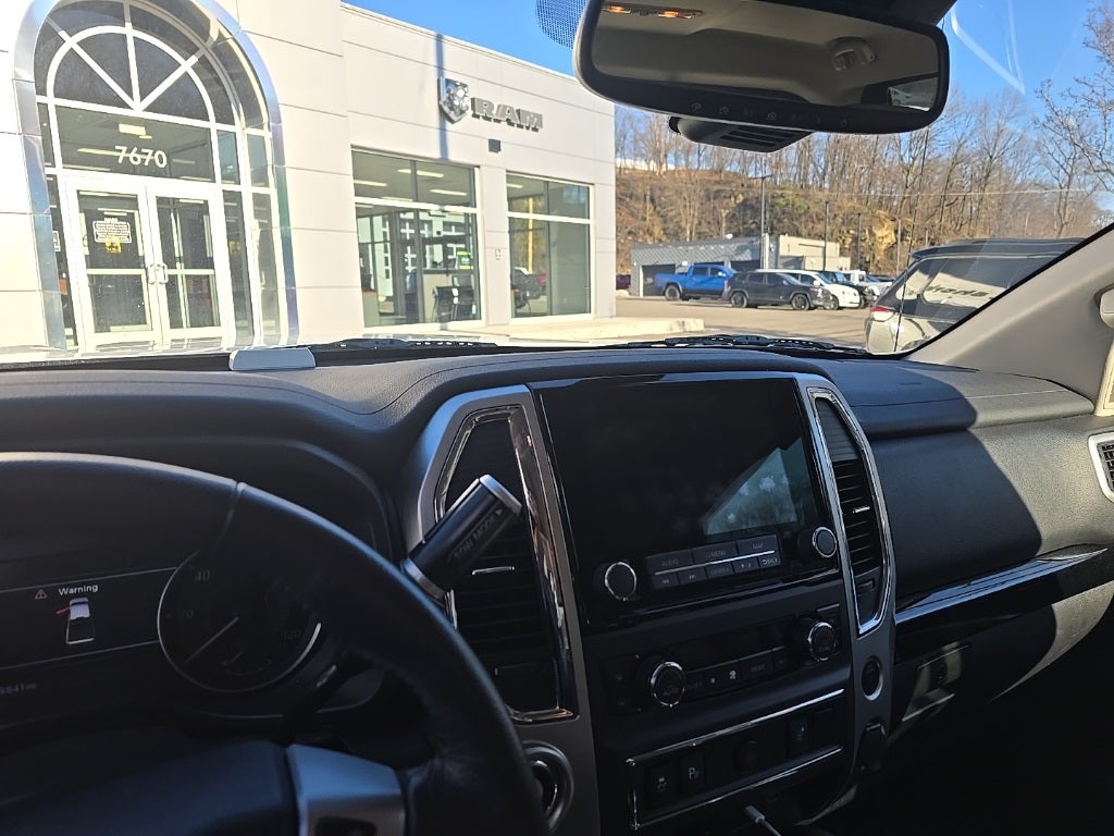 2020 Nissan Titan SV