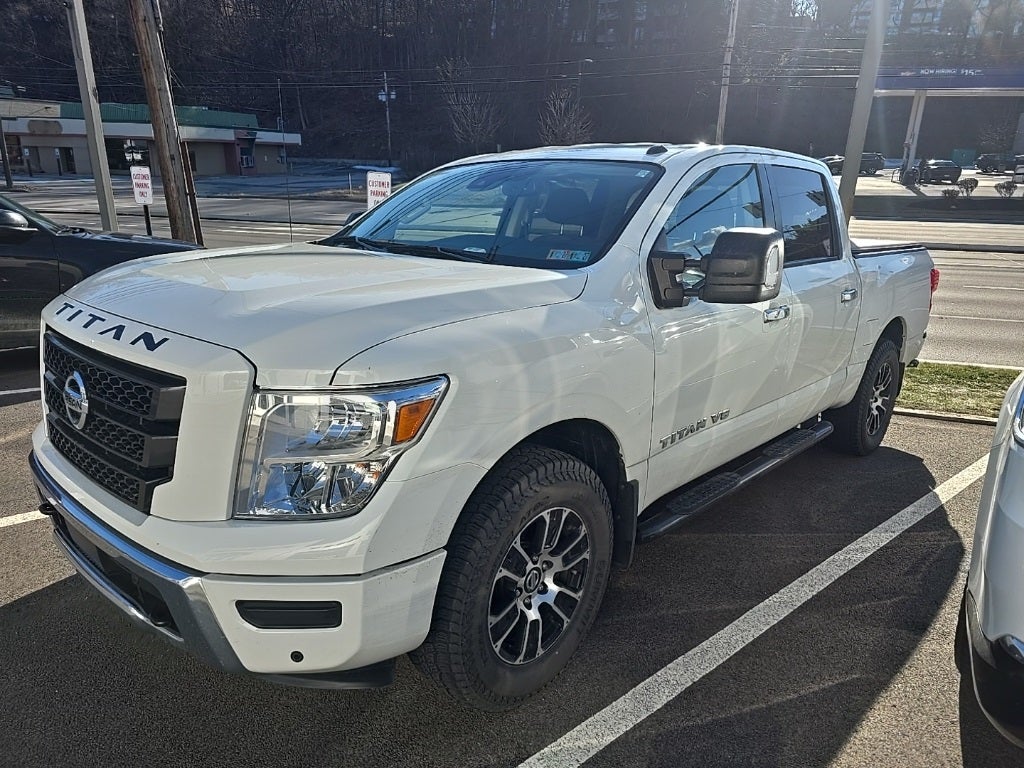 2020 Nissan Titan SV