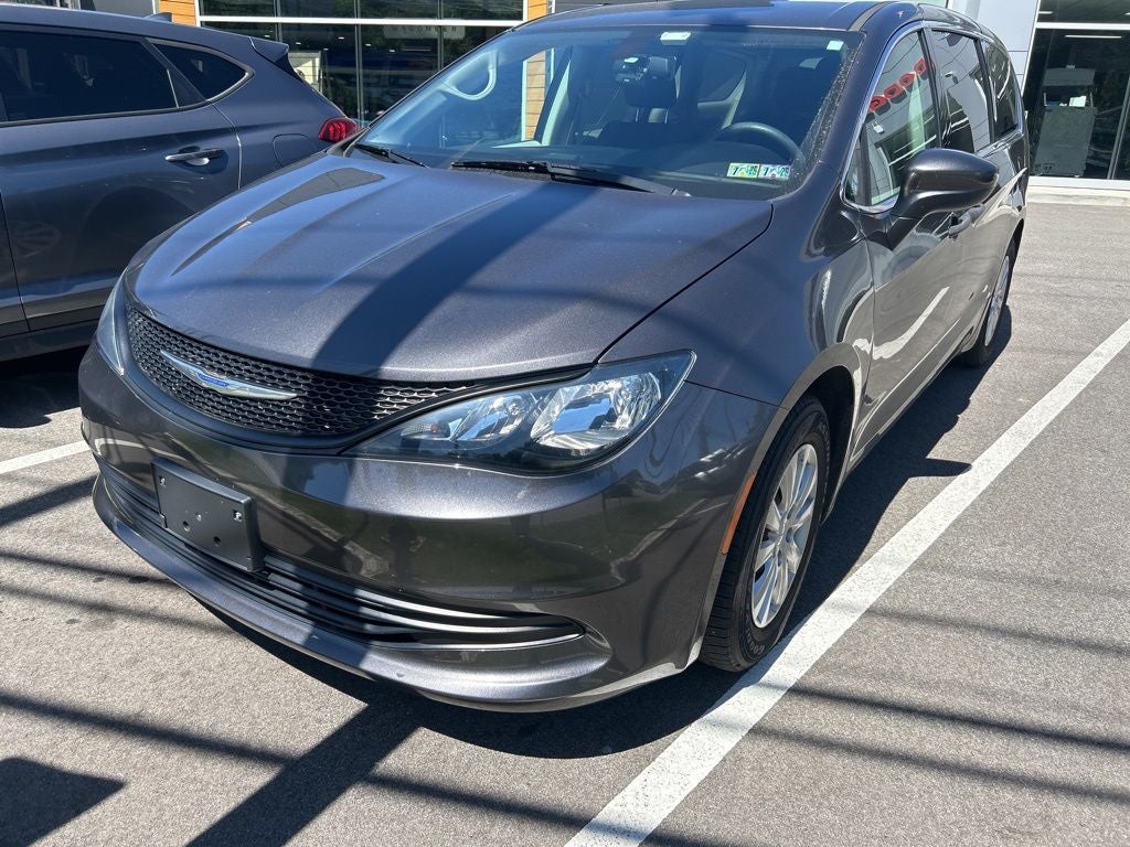 2020 Chrysler Voyager L