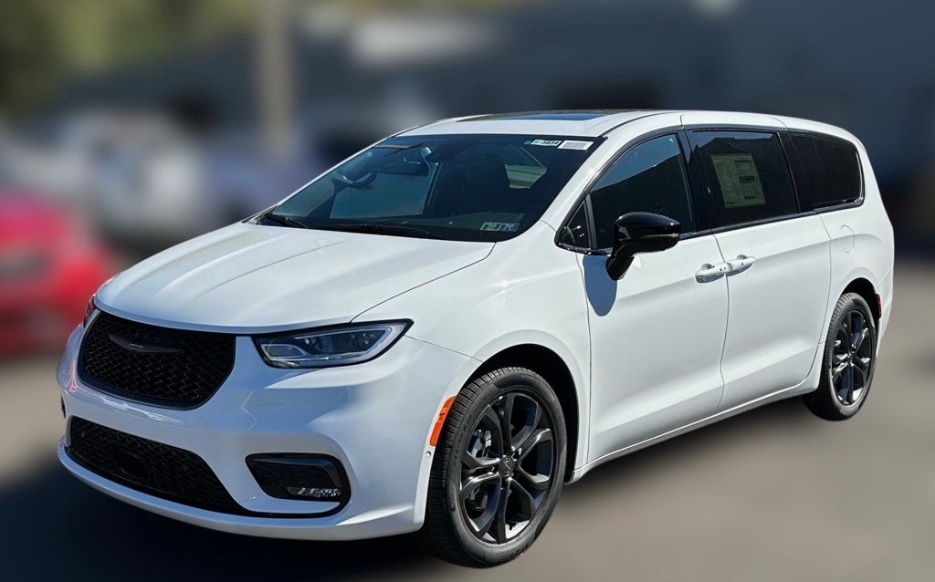 2026 Chrysler Pacifica Select