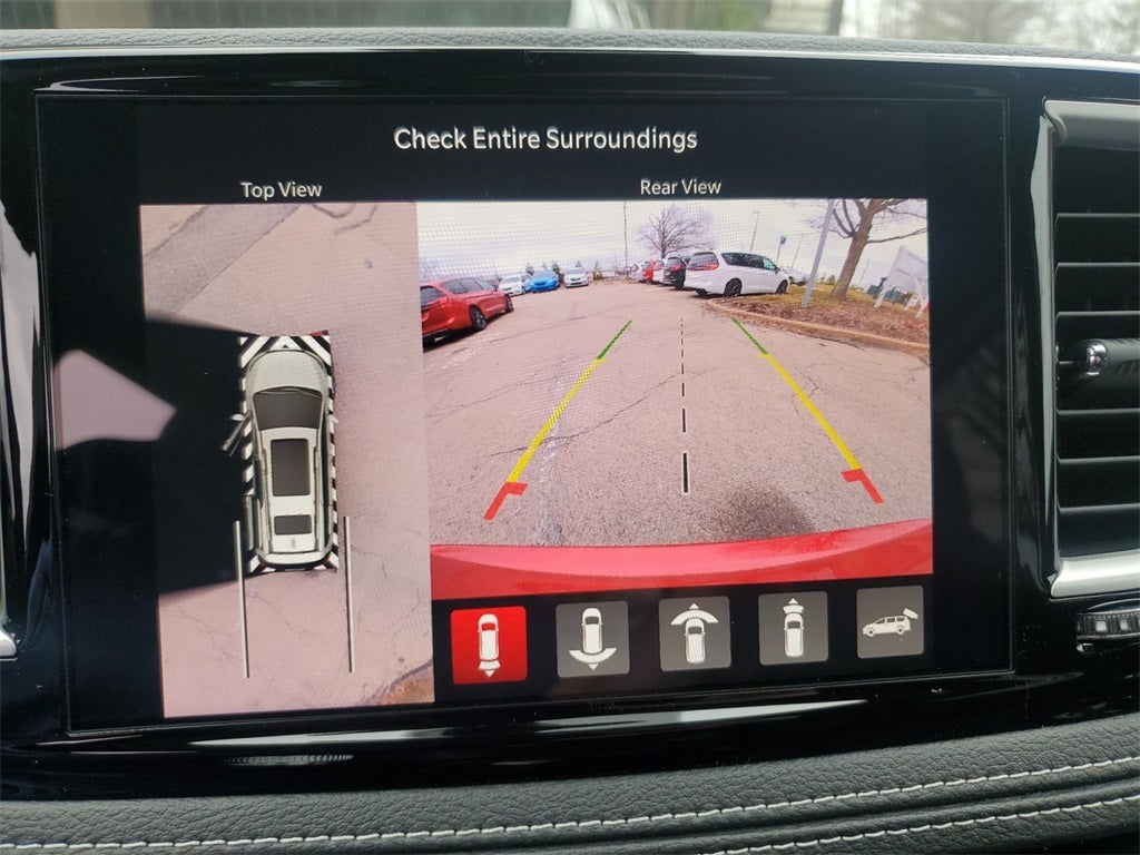 2026 Chrysler Pacifica Select