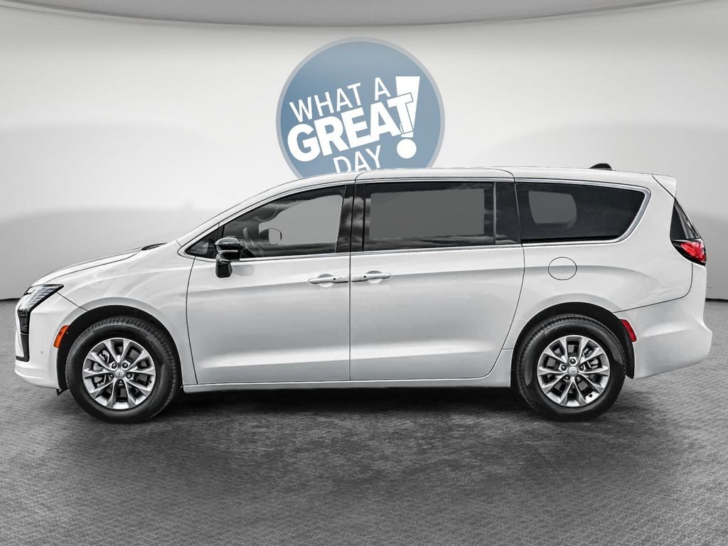 2027 Chrysler Pacifica PACIFICA SELECT