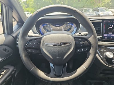 2023 Chrysler Pacifica Touring L AWD