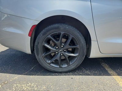 2023 Chrysler Pacifica Touring L AWD