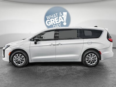 2027 Chrysler Pacifica PACIFICA SELECT AWD