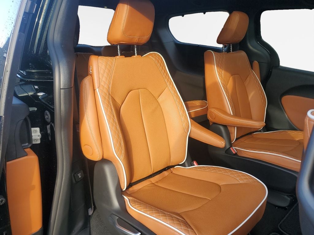 2026 Chrysler Pacifica Pinnacle