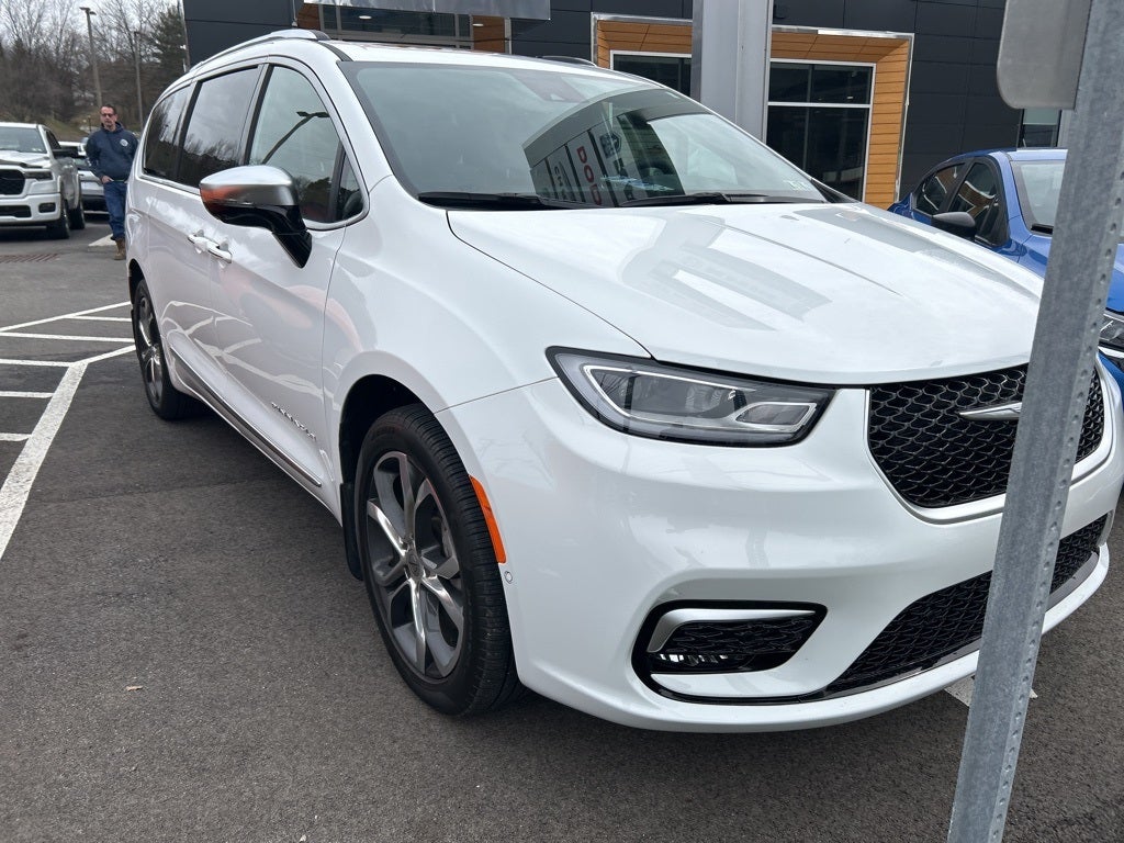 2023 Chrysler Pacifica Pinnacle