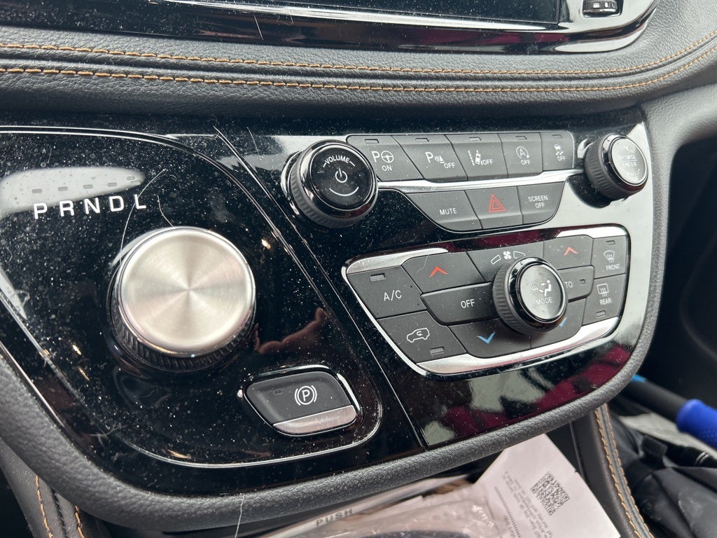 2023 Chrysler Pacifica Pinnacle