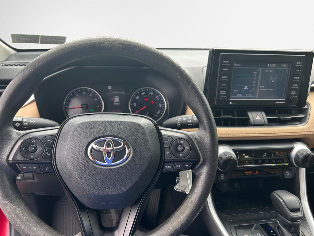 2020 Toyota RAV4 LE