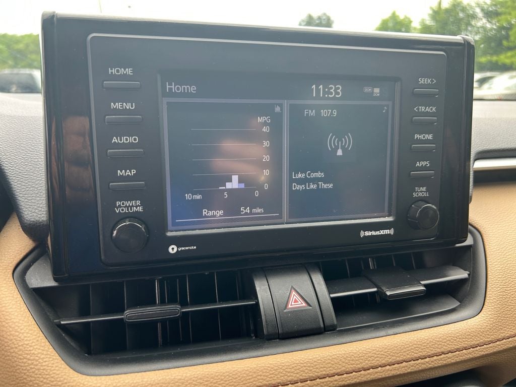 2020 Toyota RAV4 LE