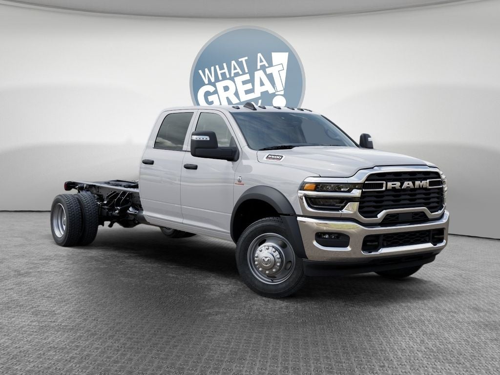 2026 RAM 5500 Chassis Cab RAM 5500 TRADESMAN CHASSIS CREW CAB 4X4 84' CA