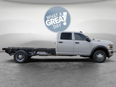 2026 RAM 5500 Chassis Cab RAM 5500 TRADESMAN CHASSIS CREW CAB 4X4 84' CA