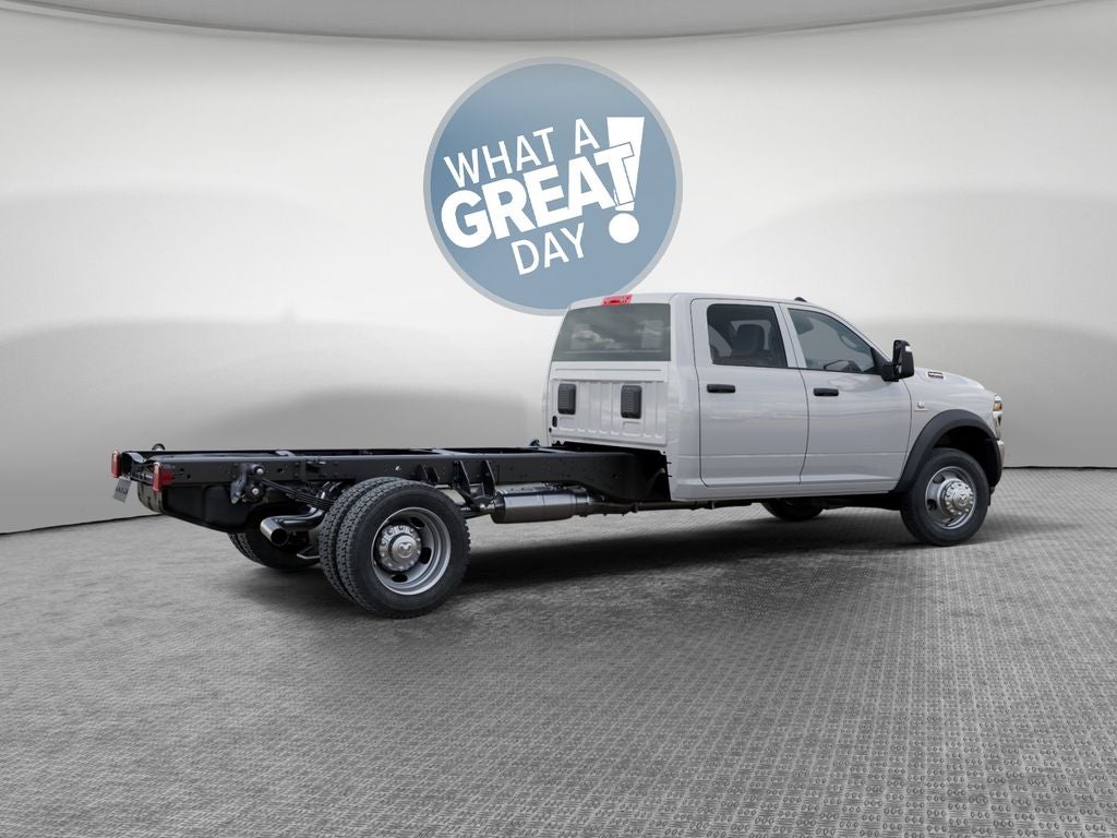 2026 RAM 5500 Chassis Cab RAM 5500 TRADESMAN CHASSIS CREW CAB 4X4 84' CA