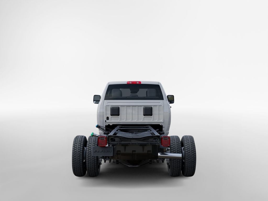 2026 RAM 5500 Chassis Cab RAM 5500 TRADESMAN CHASSIS CREW CAB 4X4 84' CA