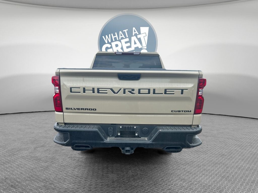 2022 Chevrolet Silverado 1500 4WD Crew Cab Short Bed Custom Trail Boss