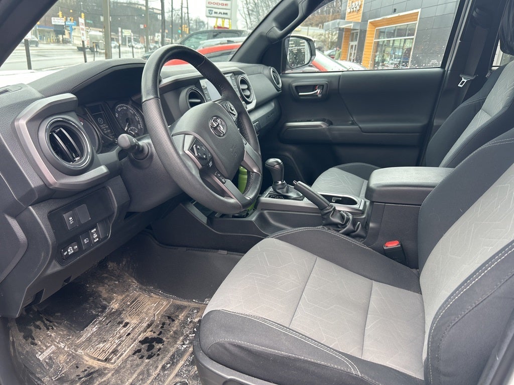 2023 Toyota Tacoma TRD Sport V6