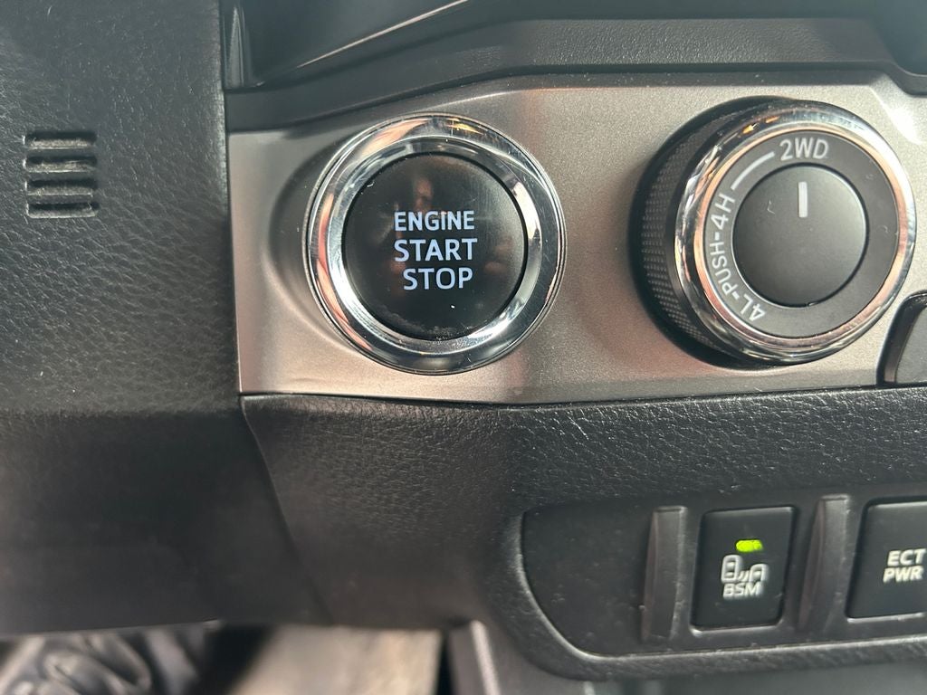 2017 Toyota Tacoma Limited V6