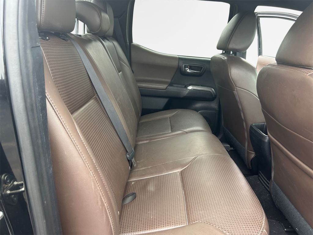 2017 Toyota Tacoma Limited V6