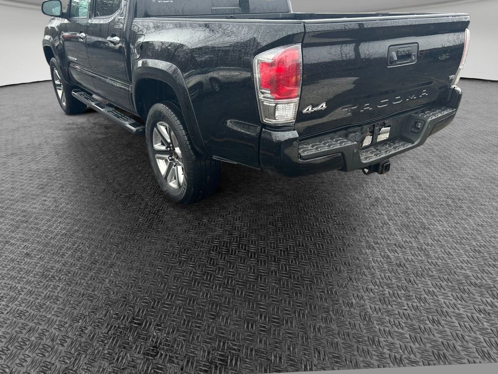 2017 Toyota Tacoma Limited V6