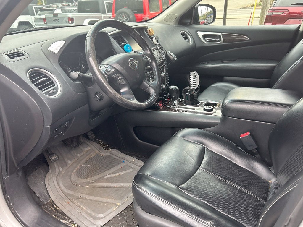 2015 Nissan Pathfinder Platinum