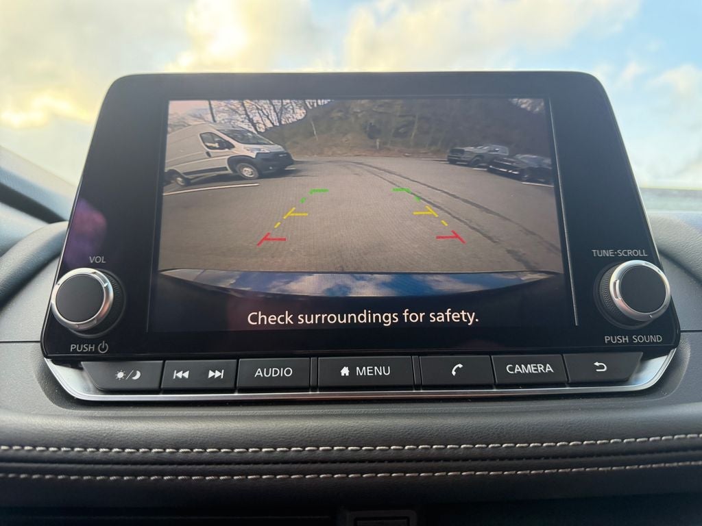 2025 Nissan Rogue SV