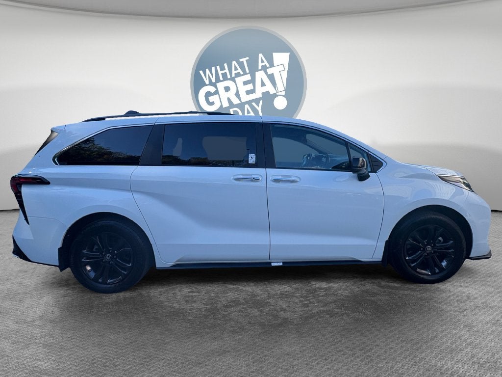 2024 Toyota Sienna XSE 7 Passenger