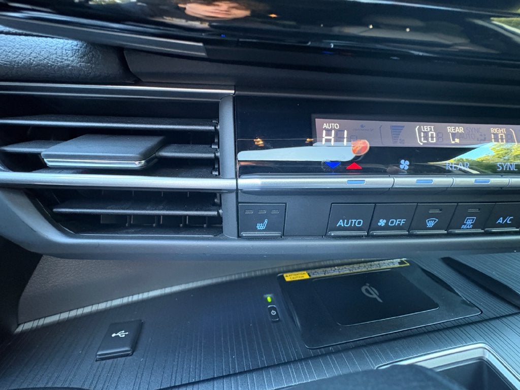 2024 Toyota Sienna XSE 7 Passenger