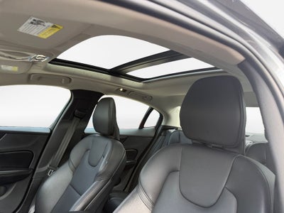 2021 Volvo S60 T5 Momentum