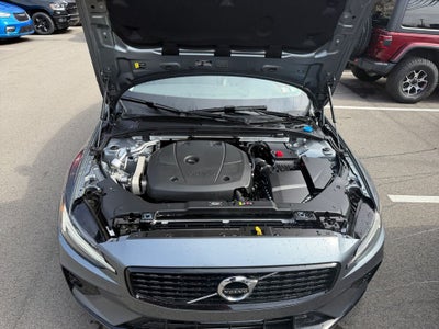 2021 Volvo S60 T5 Momentum