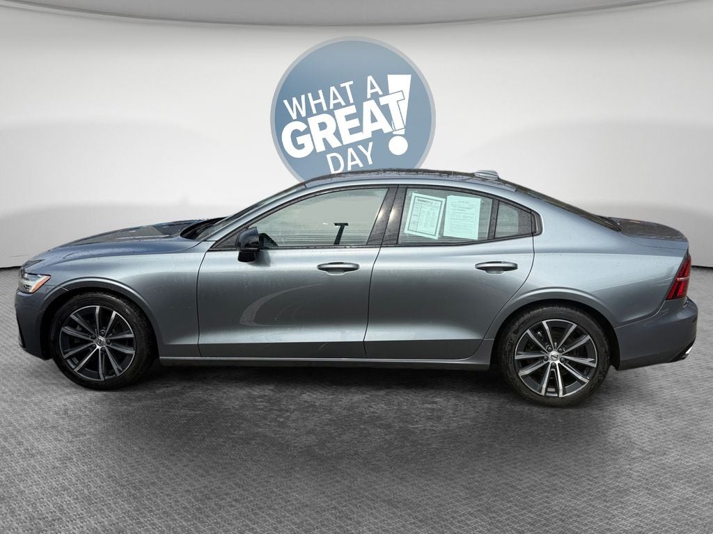 2021 Volvo S60 T5 Momentum