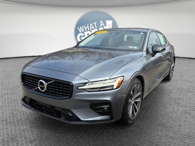 2021 Volvo S60 T5 Momentum