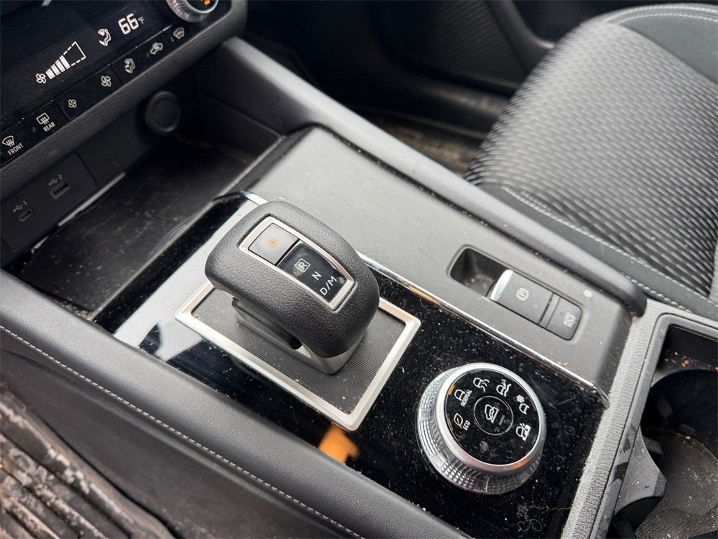 2022 Mitsubishi Outlander ES