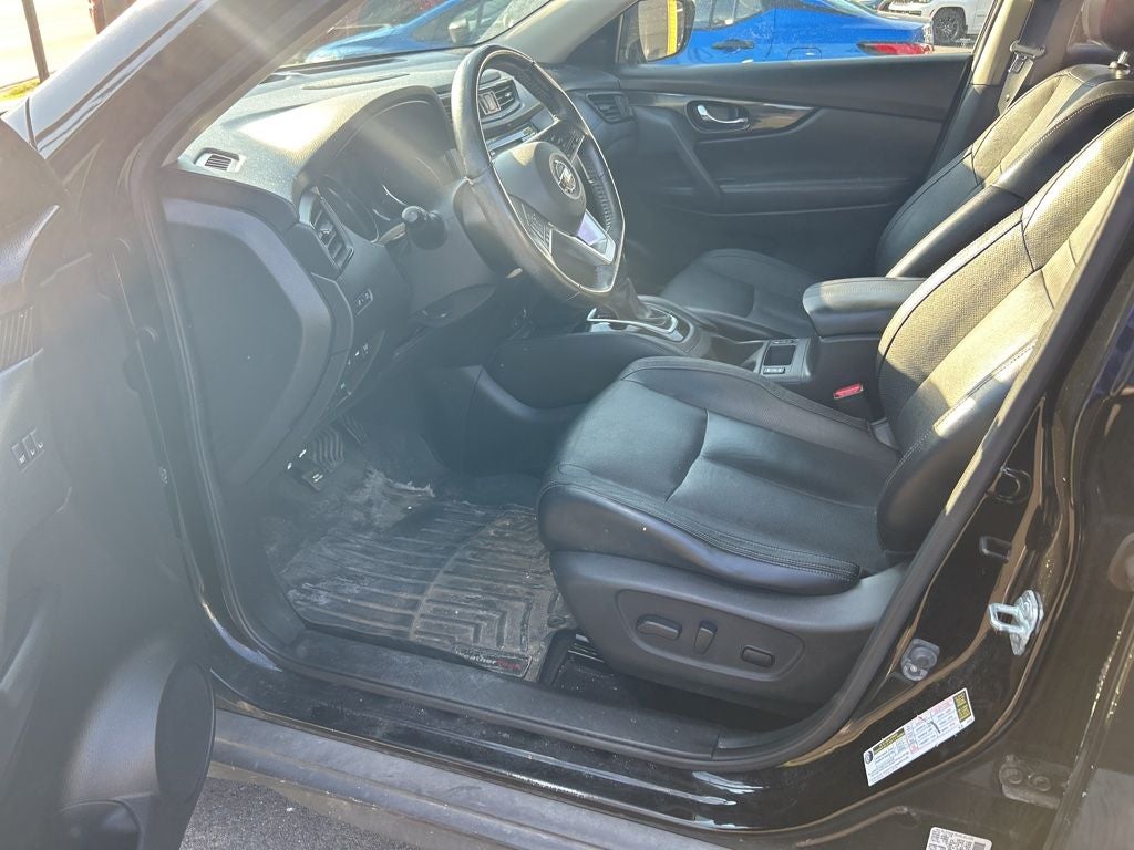 2017 Nissan Rogue SL