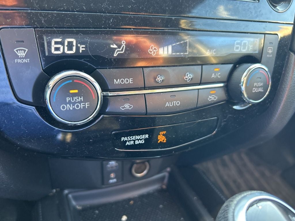 2017 Nissan Rogue SL