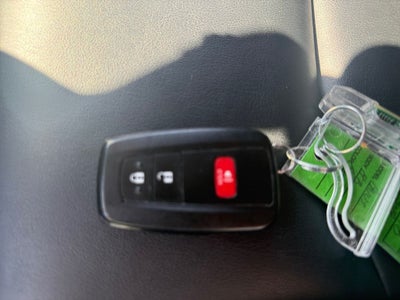 2019 Toyota Prius XLE AWD-e