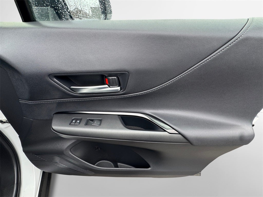 2023 Toyota Venza LE