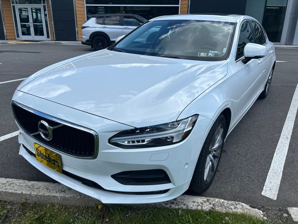 2018 Volvo S90 T6 Momentum