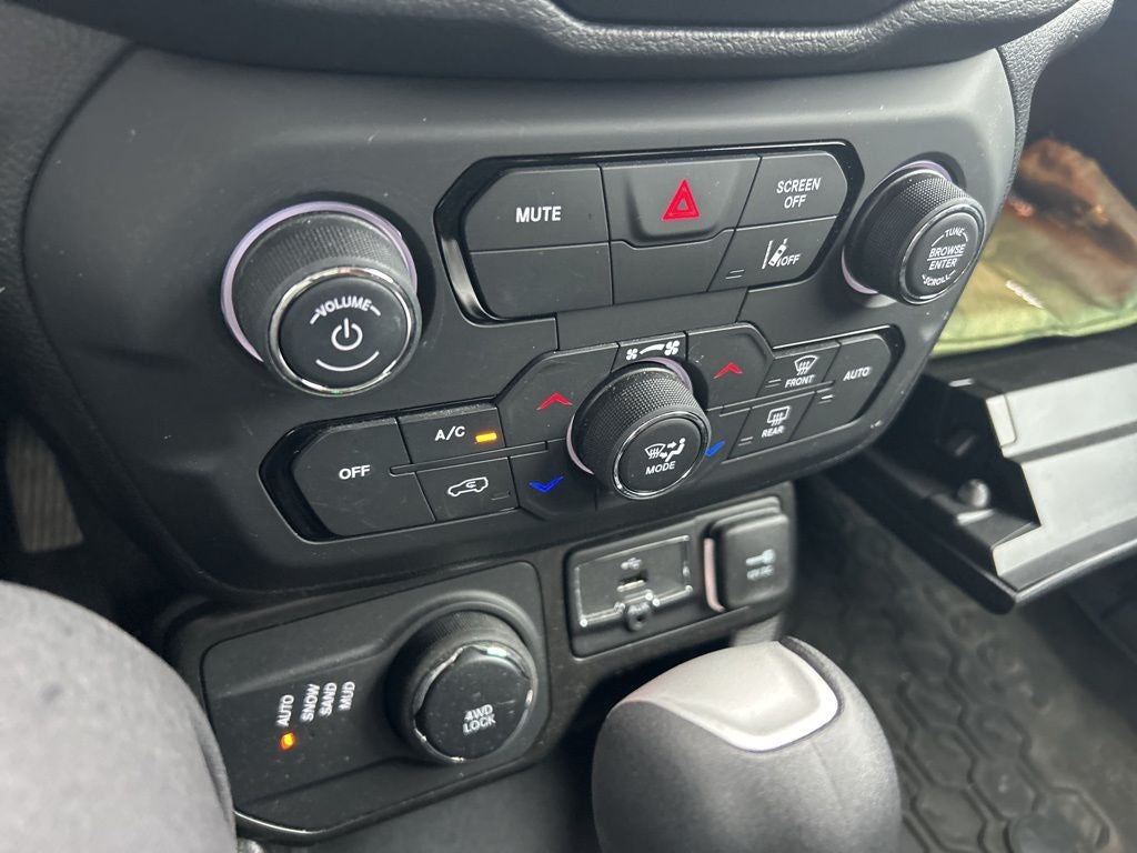 2023 Jeep Renegade Latitude