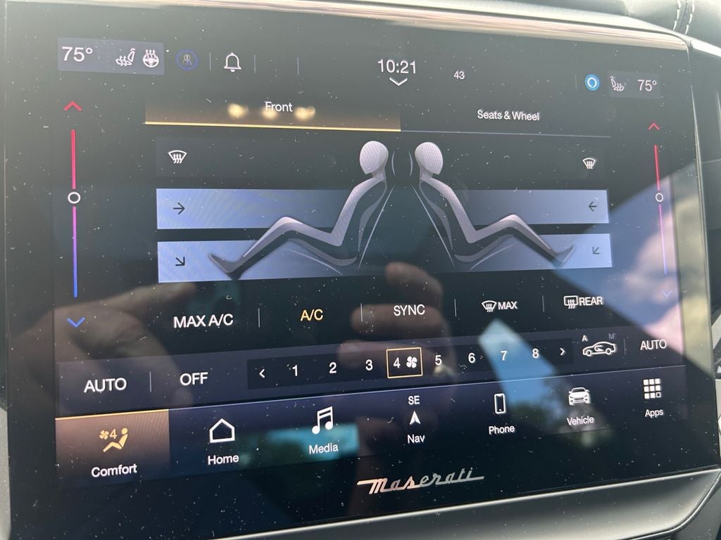 2022 Maserati Ghibli Modena Q4